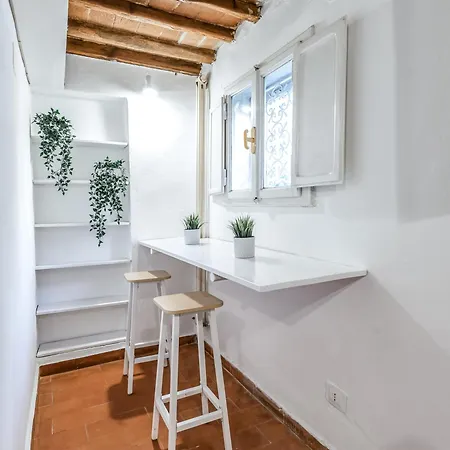 Apartment Hoslty-suite L'arancio-enjoy The Historical Center *