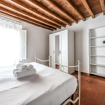 Hoslty-suite L'arancio-enjoy The Historical Center Pisa