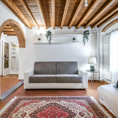 Hoslty-suite L'arancio-enjoy The Historical Center Apartment Pisa